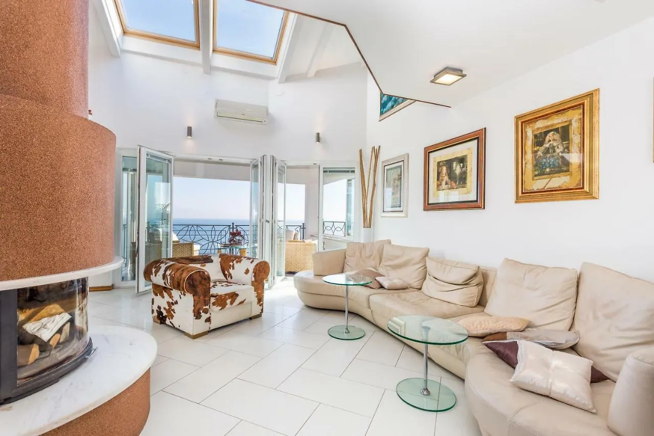 Luxury Penthouse Prestige Near The Sea Apartment Opatija 0*,  Croaţia